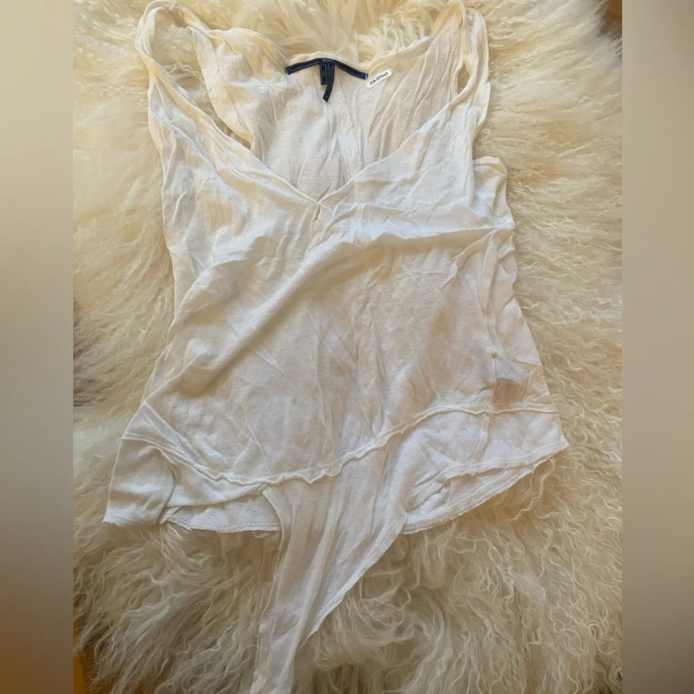 Like New Rare Yanuk women’s tank blouse in SZ S!!! - Picture 1 of 6